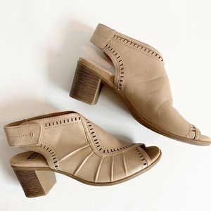Earth open toe block heel sandal